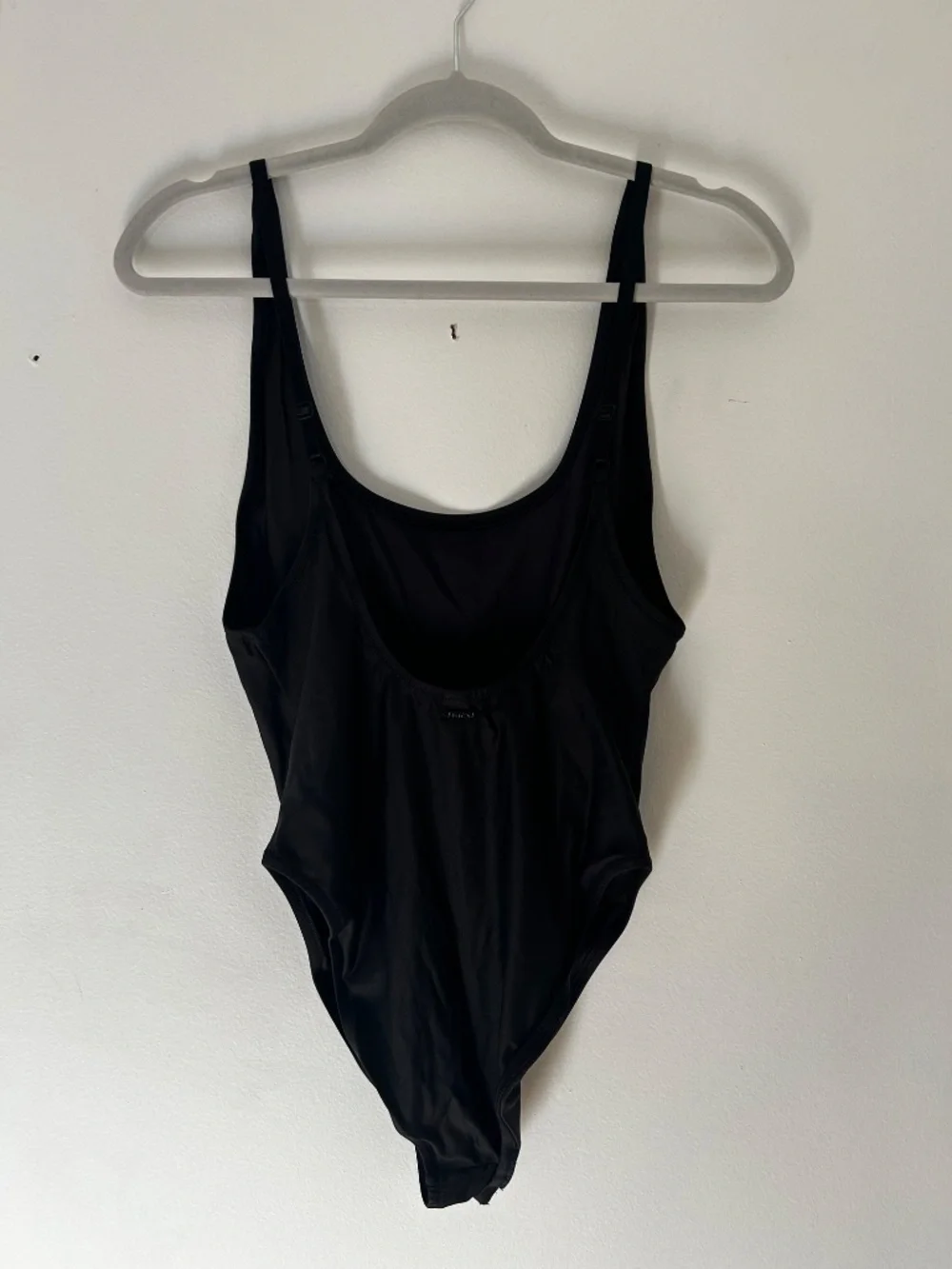 SKIMS One Piece Swimsuit Black Scoop Neck Large - Picture 2 of 4